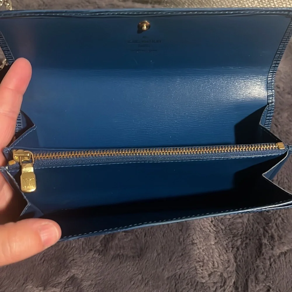 Authentic Vintage Louis Vuitton Blue Epi wallet with chain